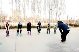 曼联球迷组织将在对富勒姆时抗议：拉特克利夫像个无能的小丑